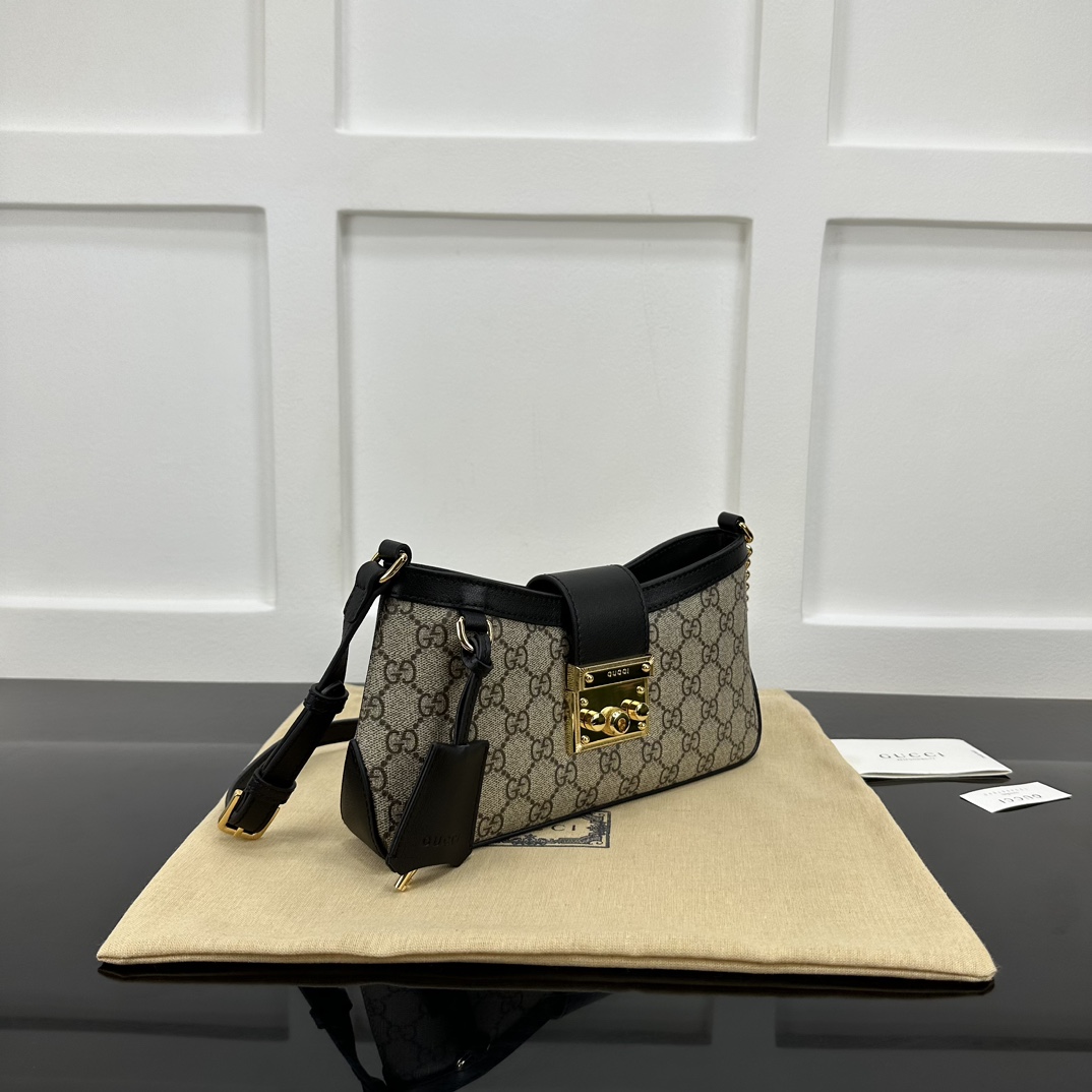 Gucci Hobo Bags